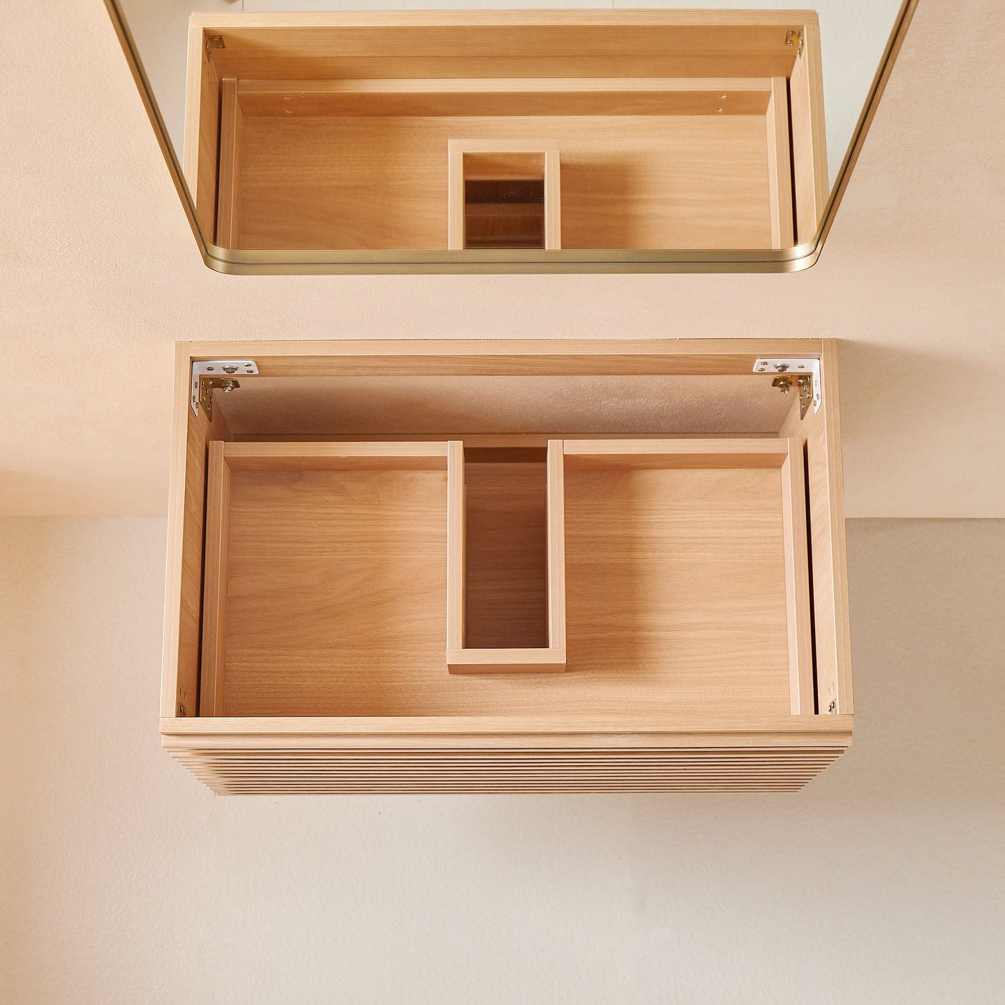 30" Wall-Mounted Bathroom Vanity – Silk Mist Oak